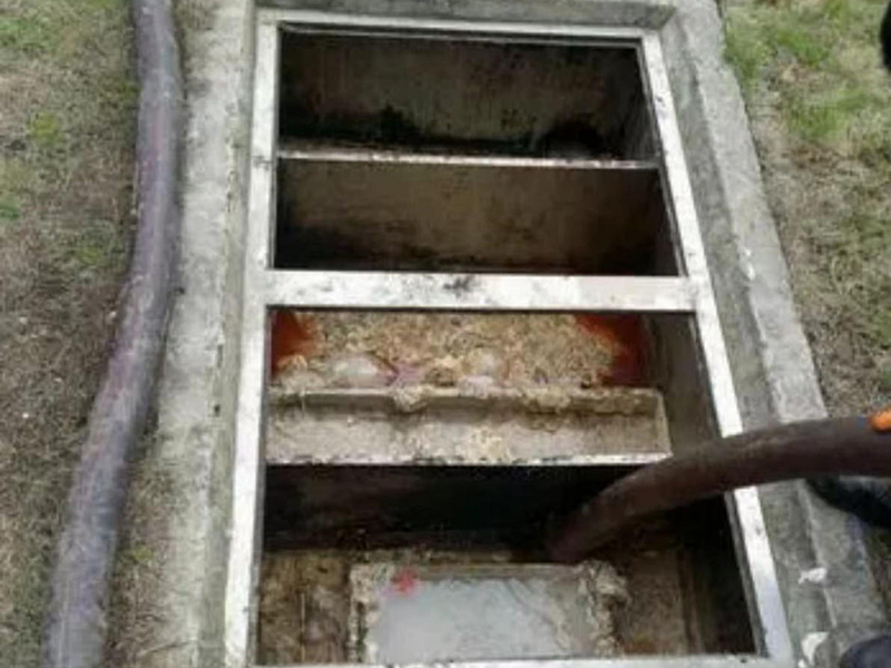 新吴隔油池清理